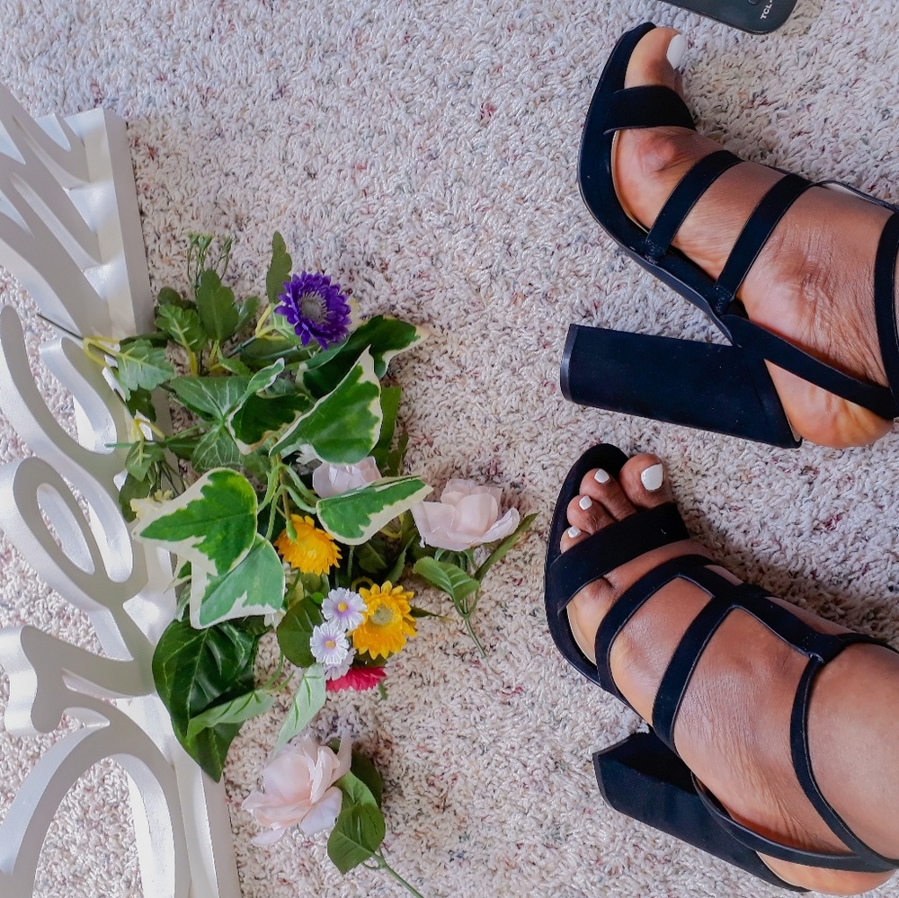 Eva & Zoe Black Women Shoes